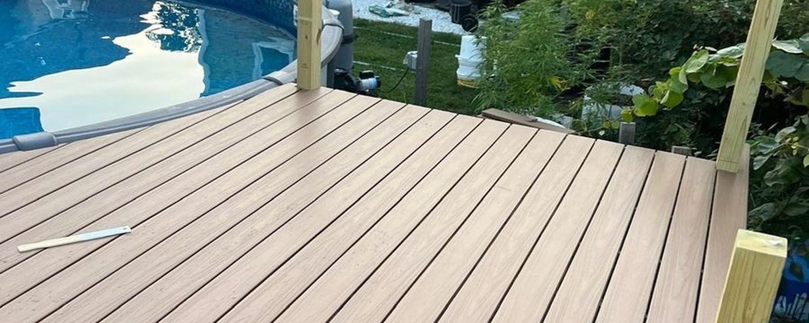 finished deck with furniture